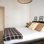 Cornelia 31- Your Home In Santander